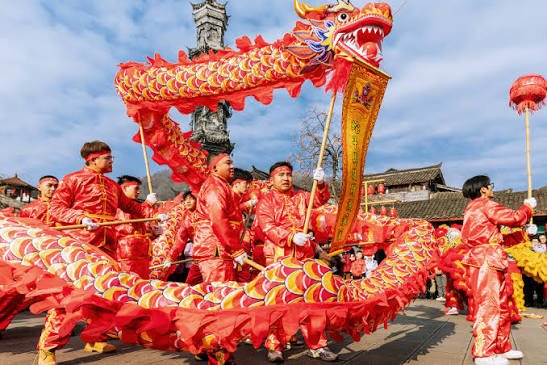 Chinese dragon dance performance