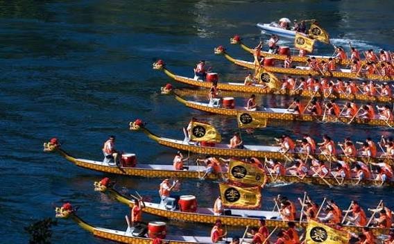 Dragon boat racing